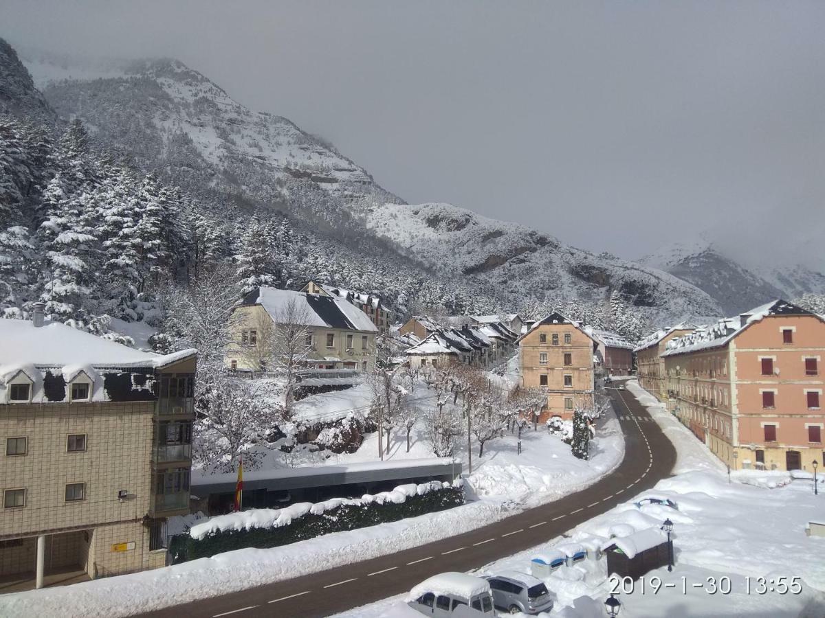 Apartamento De Montana "Nueva Canfranc" 外观 照片